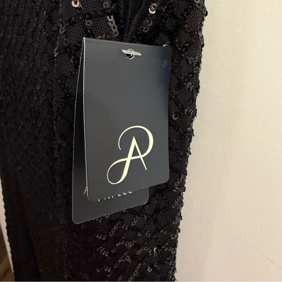 Cocktail/Holiday Dress Adriana Papell  New York Black Sequin w/feather shea trim - Picture 10 of 11